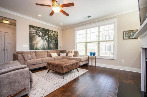 1705 Whitfield Parc Cir, Smyrna GA 30080-2204 exterior