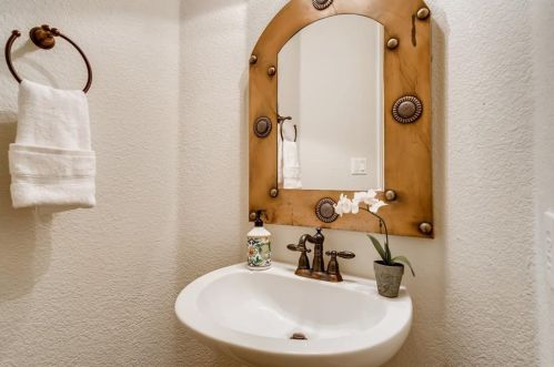 10304 Dalea Vista Ct, Austin TX  exterior