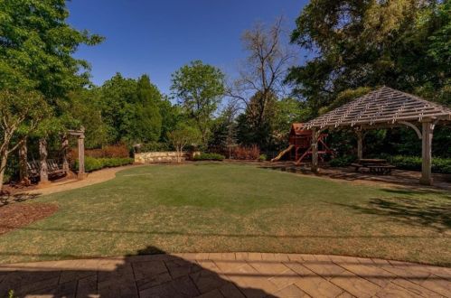 1301 Lullwater Park Cir, Atlanta GA  30306-4641 exterior