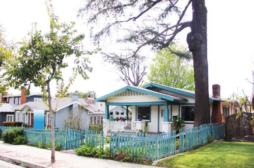 6039 Friends Ave, Whittier, CA 90601-3725