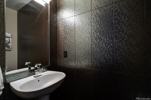 192 Madison St, Denver CO  80209-5405 exterior