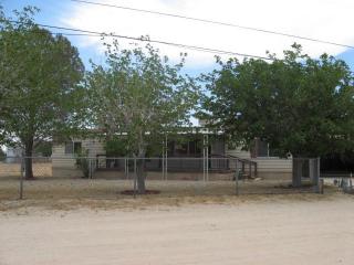 1214 Everett St, Ridgecrest, CA 93555-8331
