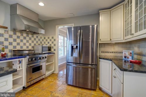 10422 Gatewood Ter, Silver Spring MD 20903-1508 exterior