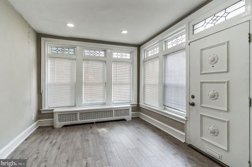 5740 16th St, Philadelphia, PA 19141-1702