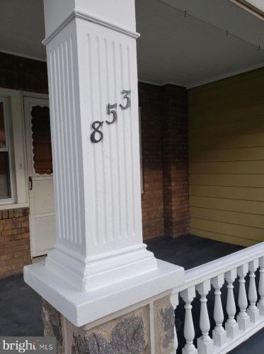 853 22nd St, Philadelphia, PA 19130-1432