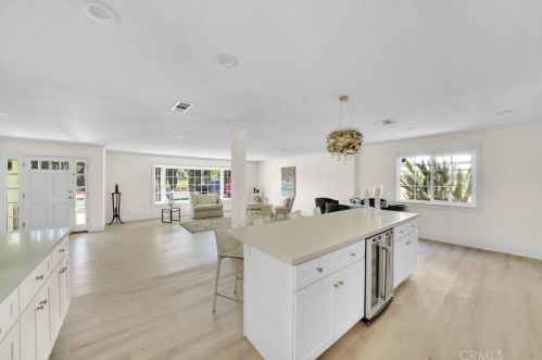 5771 Heil Ave, Huntington Beach CA  92649-3771 exterior