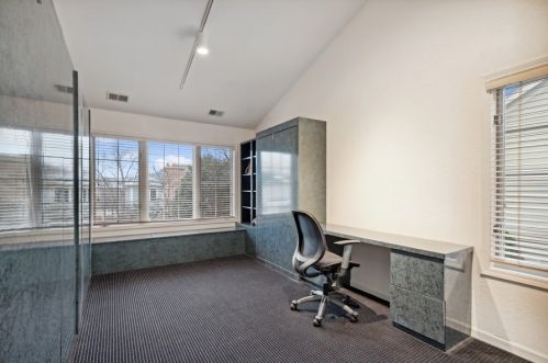 900 Fountain View Dr, Bannockburn IL  60015-4847 exterior