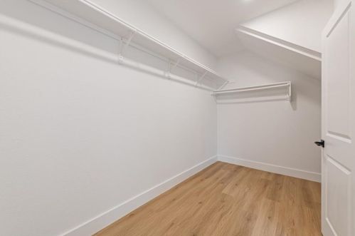 10209 Broomflower Dr, Austin TX  78739-1448 exterior