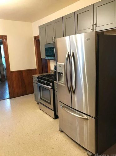 146 Pearl St, Torrington, CT 06790-5228