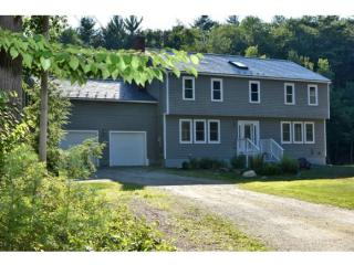 4 Chestnut Hill Rd, Amherst, NH 03031-1503