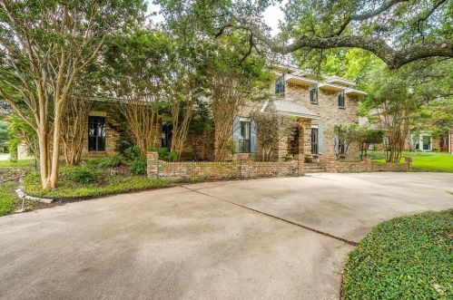 4351 Bullfinch Ct, Fort Worth TX  76133-7006 exterior