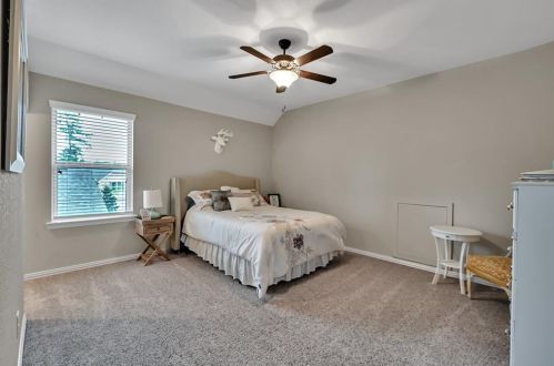 2406 Belton Shores Dr, Conroe TX  77304-4582 exterior