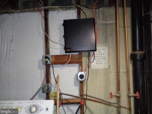 6306 10th St, Philadelphia PA 19133-1511 exterior