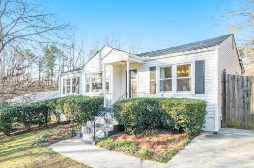 1056 Country Ln, Atlanta, GA 30324-4508