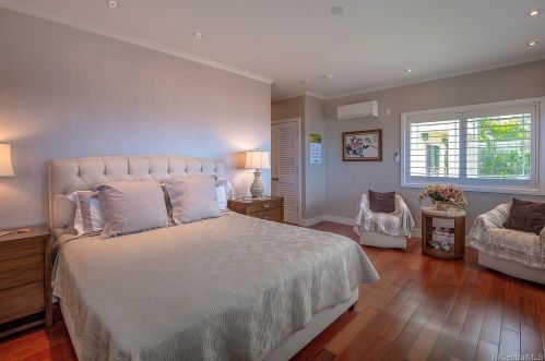 445 Maono Loop, Honolulu HI  96821-2526 exterior