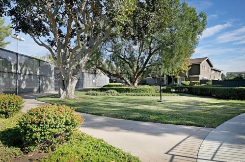 117 Streamwood, Irvine CA  92620-1946 exterior