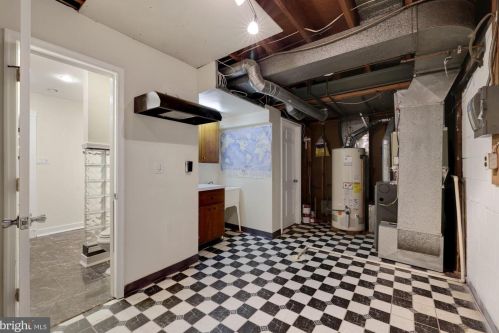 13908 Gate Dr, Silver Spring MD 20906-2208 exterior