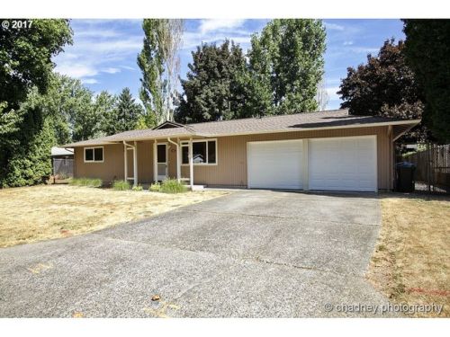 1760 Juniper Ave, Damascus, OR 97030