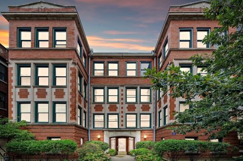 434 Aldine Ave, Chicago, IL 60657-3656