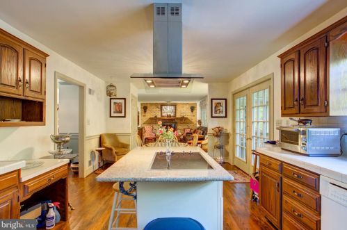 150 Bentley Ln, Lancaster PA  17603-6223 exterior