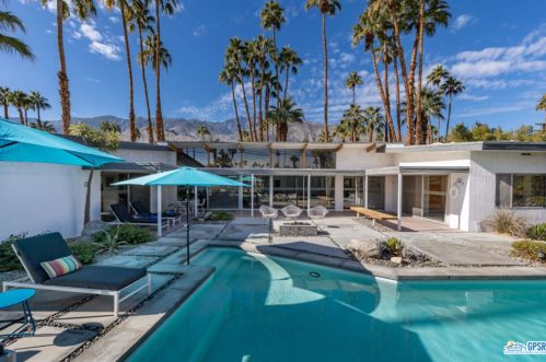 1090 Sagebrush Rd, Palm Springs, CA 92264-8538