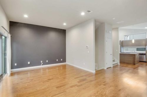 3413 Charlotte Rose Dr, Austin TX  78704-7138 exterior