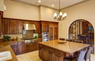 825 Palomar St, Chula Vista CA  91911-6996 exterior