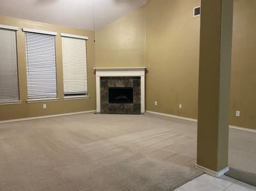 1752 Flowers Dr, Carrollton, TX 75007-1480