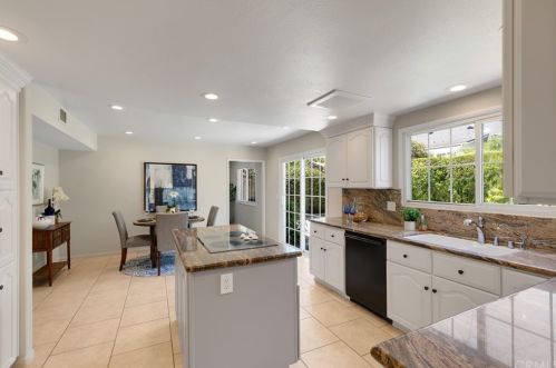 2929 Hempstead Rd, Anaheim CA  92806-4008 exterior