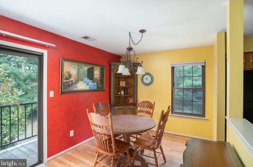 76 Wyndham Pl, Trenton NJ 08691-3126 exterior