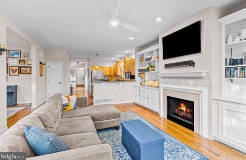 646 Maple Ave, Tavistock NJ 08033-1147 exterior