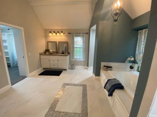 6005 Autumn Hills Dr, Fort Worth TX  76140-9695 exterior