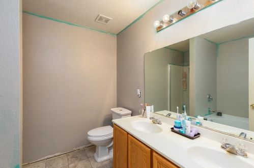4932 Water Rdg Ln, Fort Worth TX  76179-4239 exterior