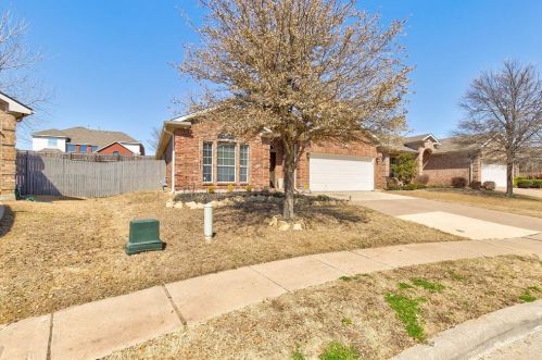 10145 Bull Run, Fort Worth TX  76177-7387 exterior