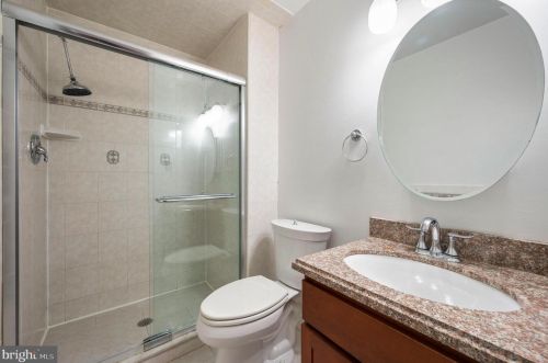 214 22nd St, Philadelphia PA 19132-1505 exterior