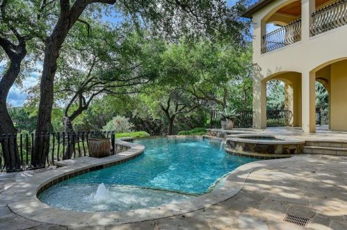 5005 Calabria Ct, Austin TX  78738-6037 exterior