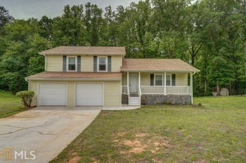 115 Stokes Dr, Stockbridge, GA 30281-1376