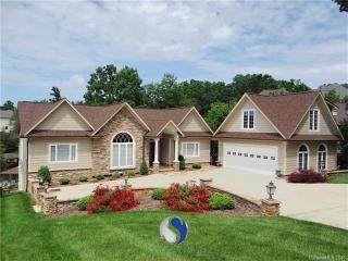 52 River Pointe Dr, Hickory NC  28601-8818 exterior