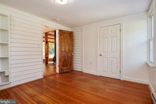 6482 Shady Side Rd, Shady Side MD 20764-9715 exterior