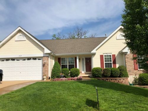 1829 Hawk Pointe Dr, Festus, MO 63028-3152