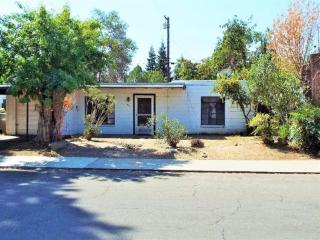 219 Hampton Way, Fresno, CA 93705-1528