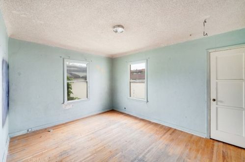 724 Acacia Ave, Glendale CA  91205-3006 exterior