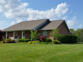 4131 Window Cliff Rd, Baxter, TN 38544-4949