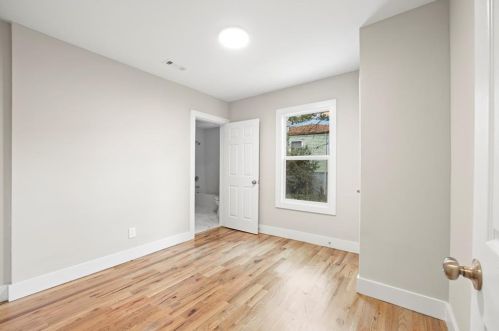 2732 Miles Cir, Atlanta GA  30344-3743 exterior