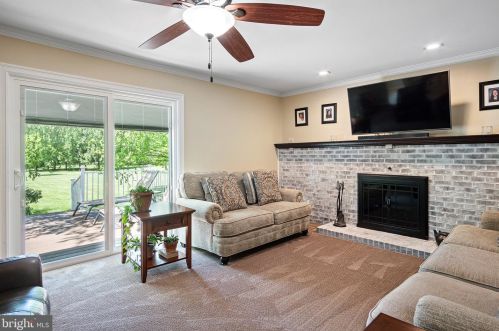 166 Commissioners Rd, Harrison Township, NJ 08062-3249