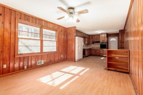 3364 Hazelwood Dr, Atlanta GA  30311-3038 exterior