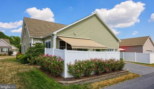 541 Prince George Dr, Lancaster PA 17601-8801 exterior