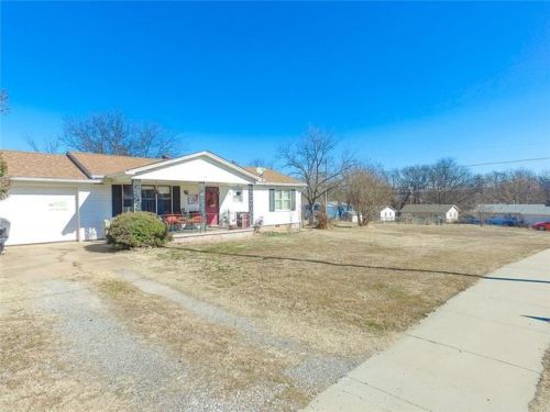601 Oak St, Noble, OK 73068-9599