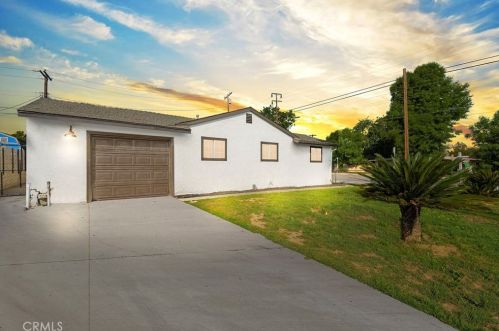 4196 Madrona Rd, Riverside CA  92504-2919 exterior