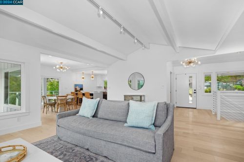 48 Via Floreado, Orinda, CA 94563-1925